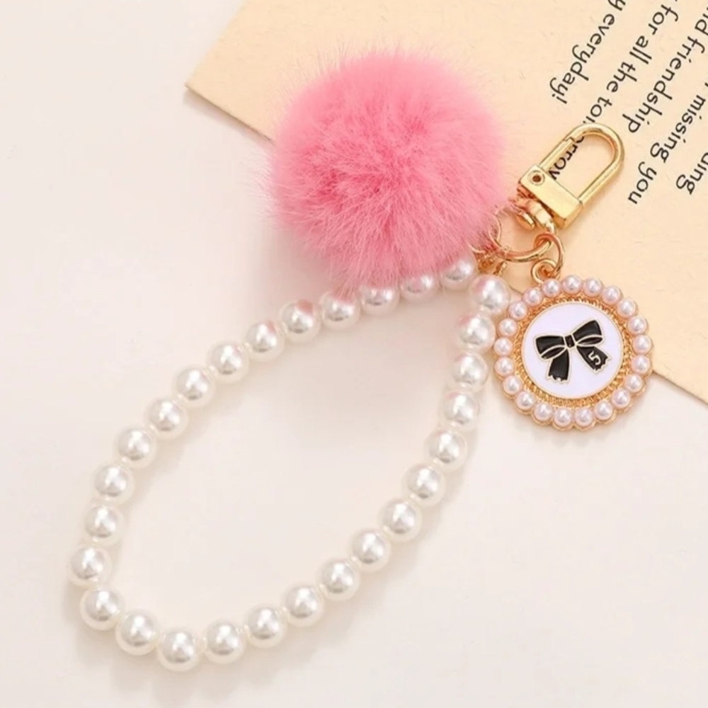 Pearl Beaded Keychain with Pom Pom - Picture 3 of 4